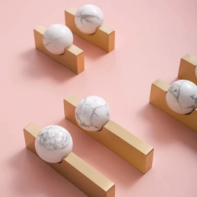 Biała kryształowa kula + mosię – Furniture Hardware Drop Pulls recenzja i cena
